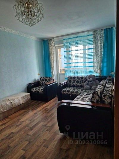 Продажа 4-комнатной квартиры 70 м², 2/4 этаж