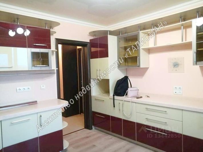 Продажа 1-комнатной квартиры 42 м², 10/10 этаж