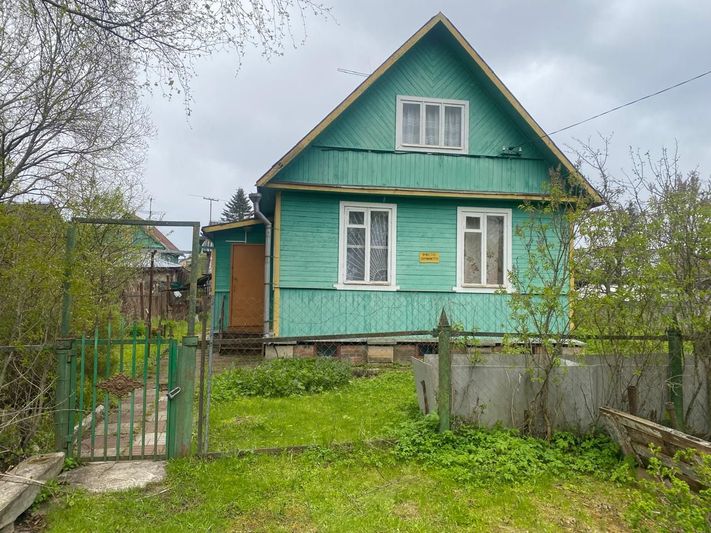 Продажа дома, 31,2 м², с участком 6 соток