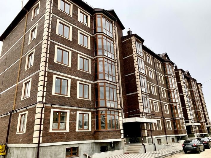 Продажа 2-комнатной квартиры 72 м², 2/5 этаж