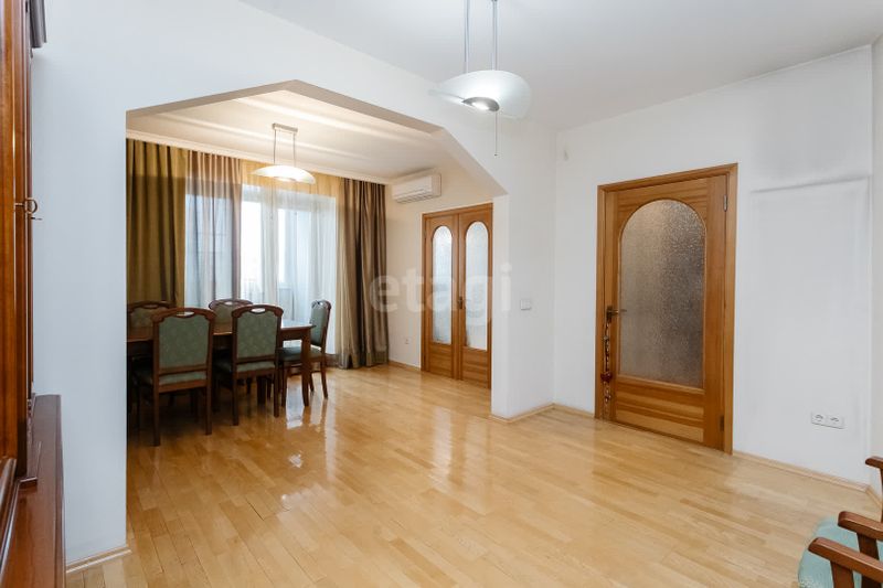 Продажа 4-комнатной квартиры 121 м², 5/10 этаж