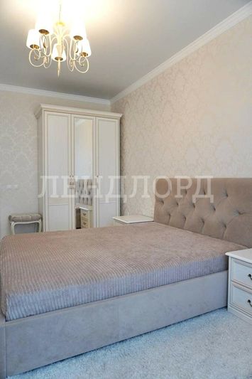 Продажа 2-комнатной квартиры 77 м², 2/25 этаж