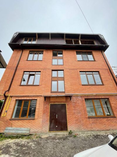 Продажа 3-комнатной квартиры 95 м², 2/3 этаж