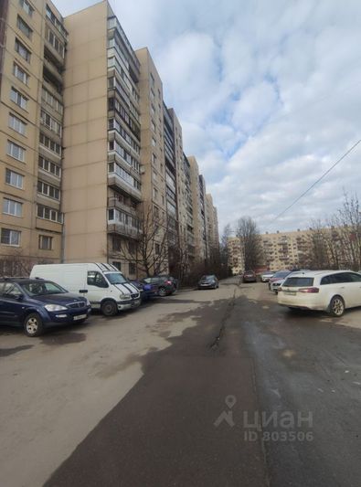 Продажа 3-комнатной квартиры 69,8 м², 2/13 этаж