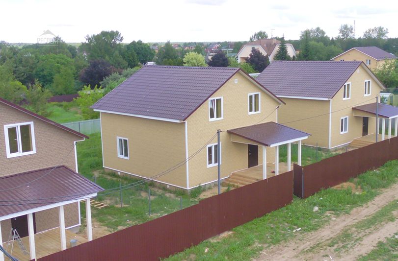 Продажа дома, 140 м², с участком 5 соток