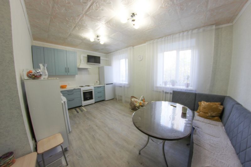 Продажа 3-комнатной квартиры 82,9 м², 1/2 этаж