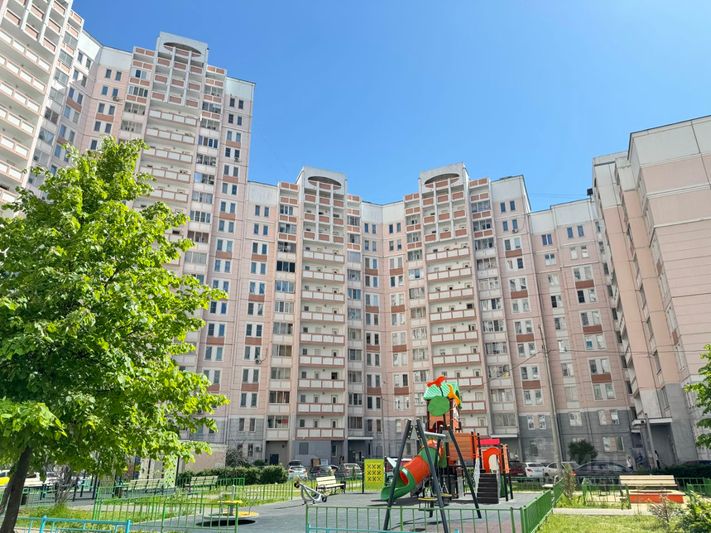 Продажа 2-комнатной квартиры 73 м², 8/18 этаж