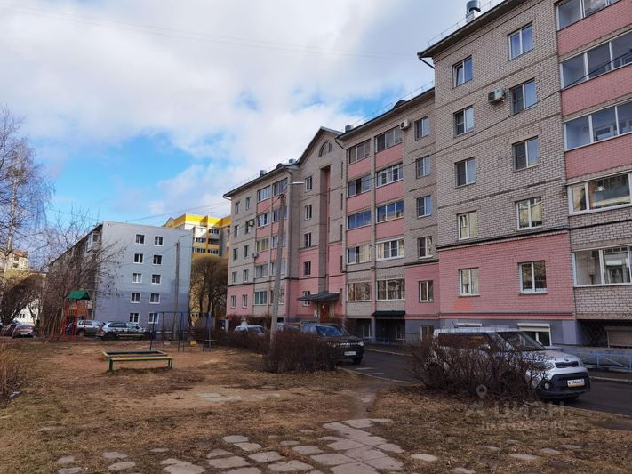 Продажа 1-комнатной квартиры 42,3 м², 1/5 этаж