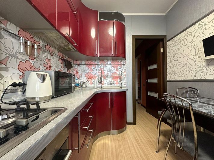 Продажа 2-комнатной квартиры 45 м², 4/10 этаж