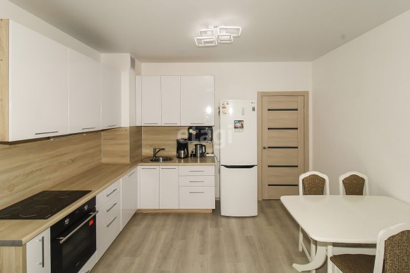 Продажа 3-комнатной квартиры 76,7 м², 2/4 этаж