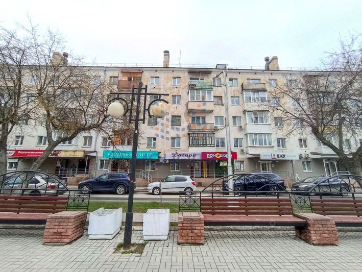 Продажа 2-комнатной квартиры 43 м², 1/5 этаж