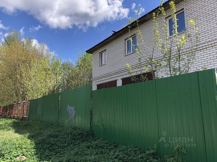 Продажа дома, 405 м², с участком 8 соток