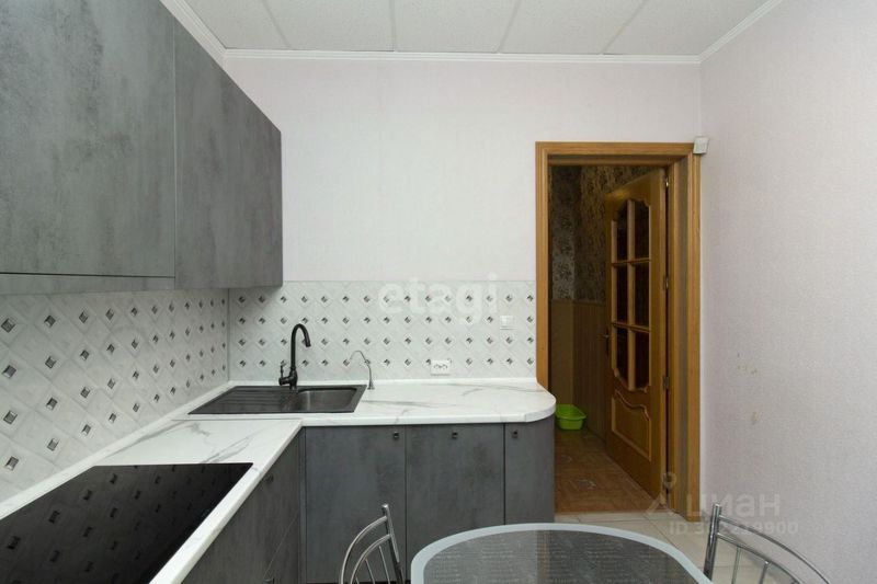 Продажа 3-комнатной квартиры 81,2 м², 2/4 этаж