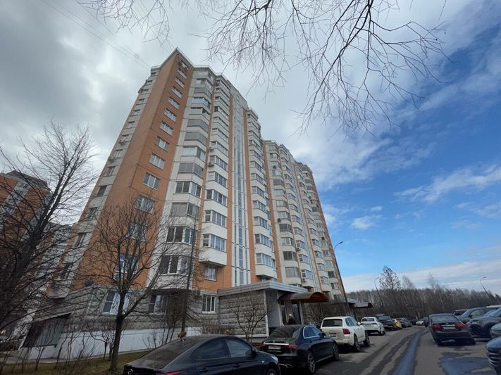 Продажа 1-комнатной квартиры 37,8 м², 2/17 этаж