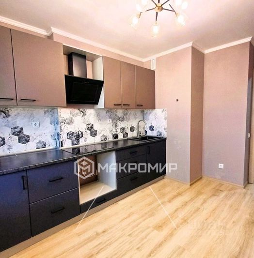 Продажа 1-комнатной квартиры 42 м², 18/18 этаж