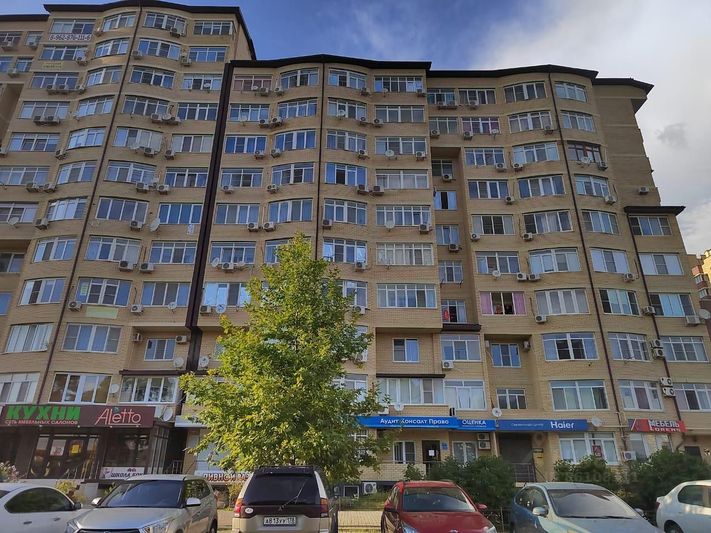 Продажа 1-комнатной квартиры 48 м², 4/12 этаж