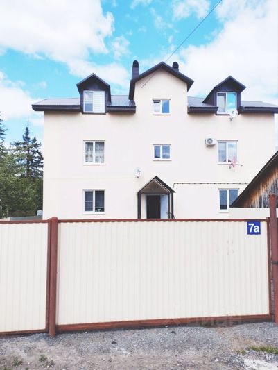 Продажа 2-комнатной квартиры 40 м², 1/3 этаж