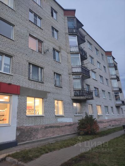 Продажа 2 комнат, 46,9 м², 2/5 этаж
