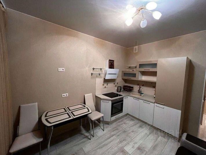 Аренда 1-комнатной квартиры 50 м², 7/10 этаж