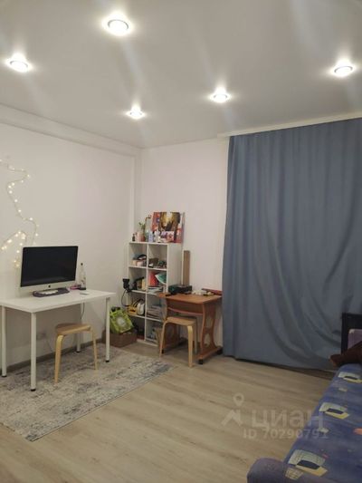 Продажа 1-комнатной квартиры 40,6 м², 3/3 этаж