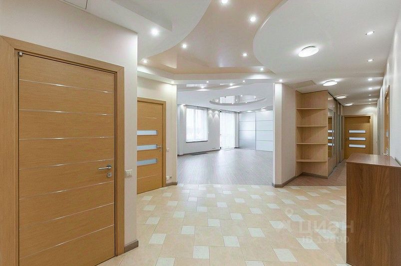 Аренда 4-комнатной квартиры 160 м², 4/6 этаж