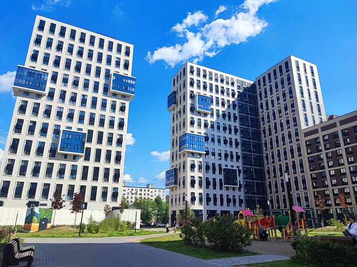 Продажа 1-комнатной квартиры 46,7 м², 3/24 этаж