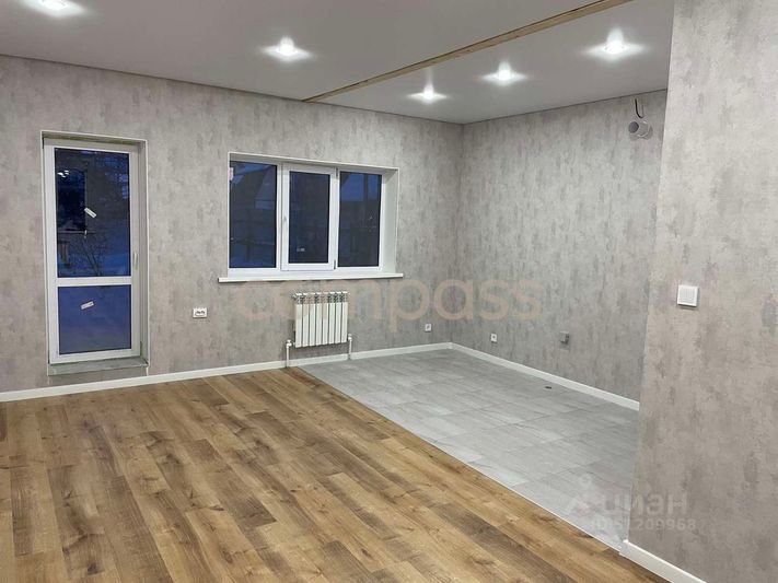 Продажа дома, 80 м², с участком 4,9 сотки