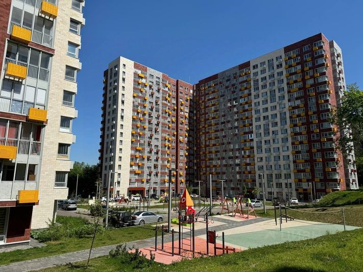 Продажа 2-комнатной квартиры 57 м², 8/18 этаж