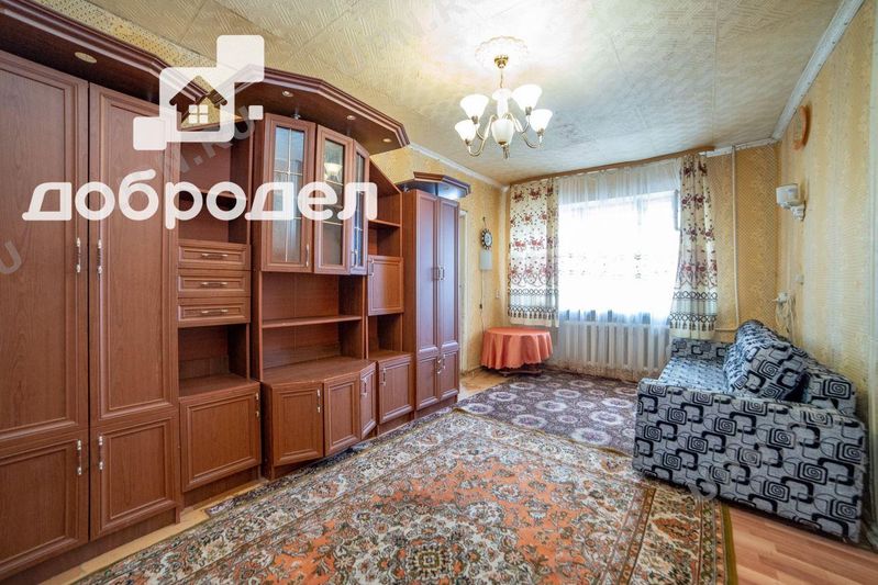 Продажа 2-комнатной квартиры 45 м², 1/5 этаж