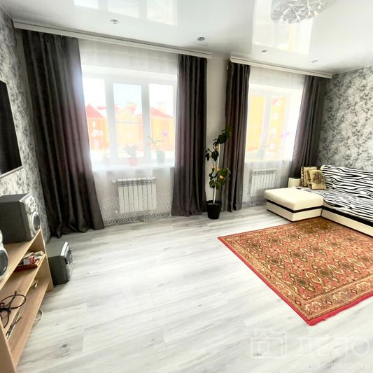 Продажа 2-комнатной квартиры 70 м², 2/3 этаж