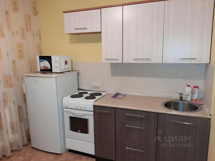 Продажа 1-комнатной квартиры 40 м², 2/10 этаж