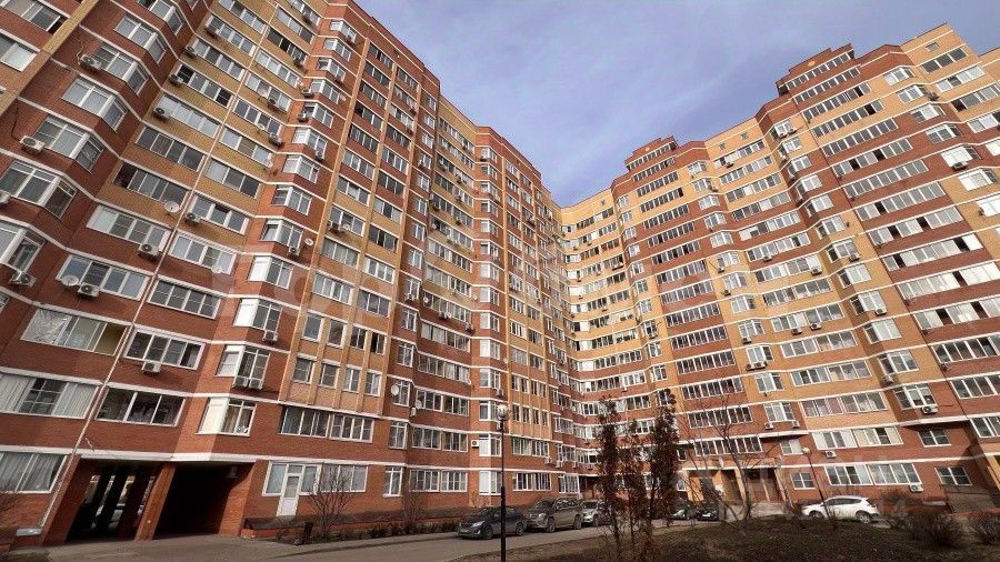 Продажа 1-комнатной квартиры 48 м², 1/14 этаж