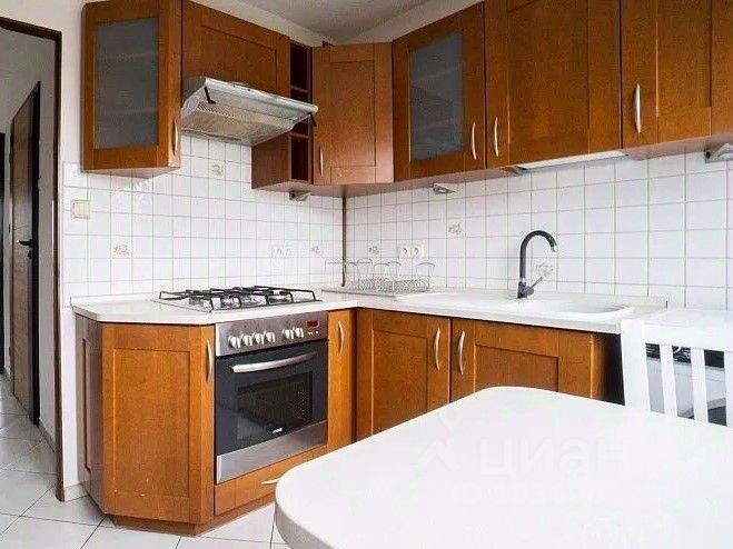 Продажа 3-комнатной квартиры 95 м², 2/10 этаж