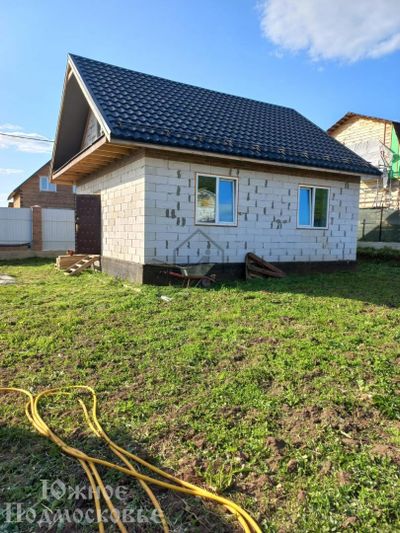 Продажа дома, 90 м², с участком 8 соток