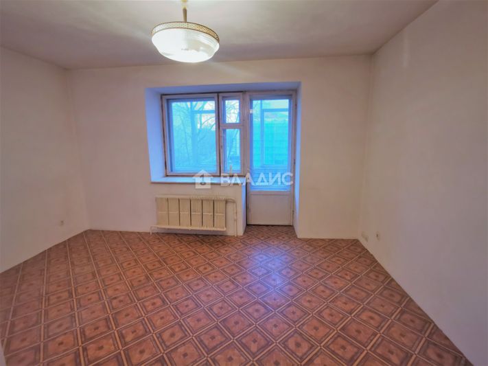 Продажа 1-комнатной квартиры 61,7 м², 5/5 этаж