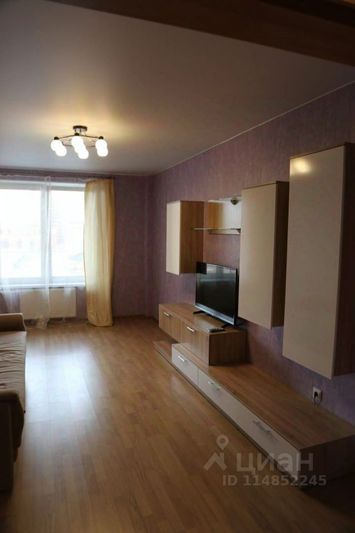 Продажа 1-комнатной квартиры 42 м², 4/5 этаж