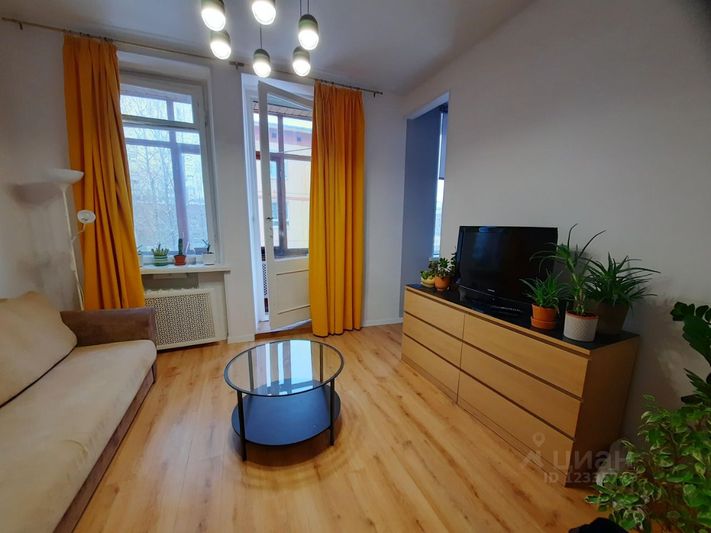 Продажа 2-комнатной квартиры 53 м², 4/5 этаж